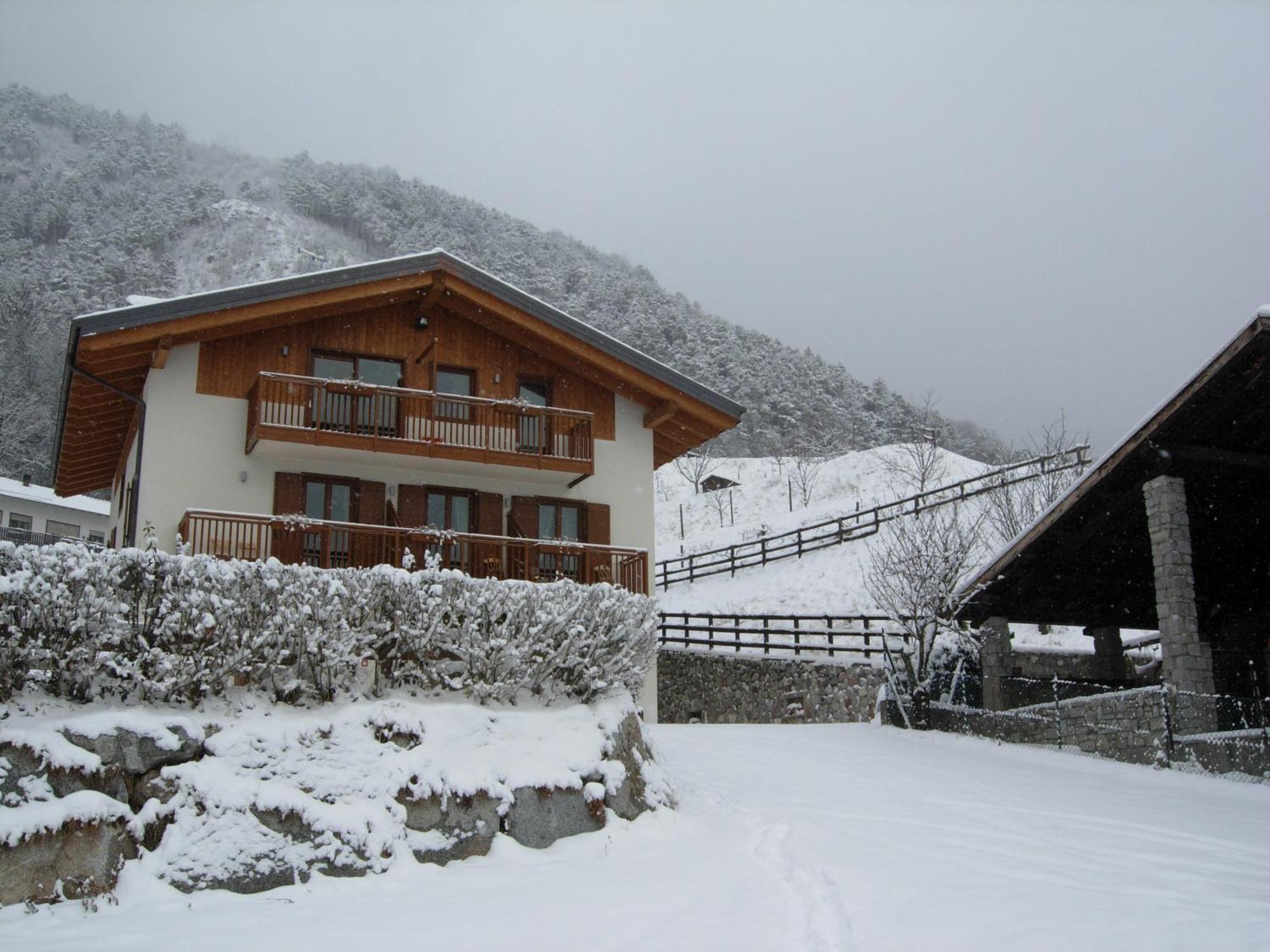 B&B Ledro Affittacamere 메졸라고 외부 사진