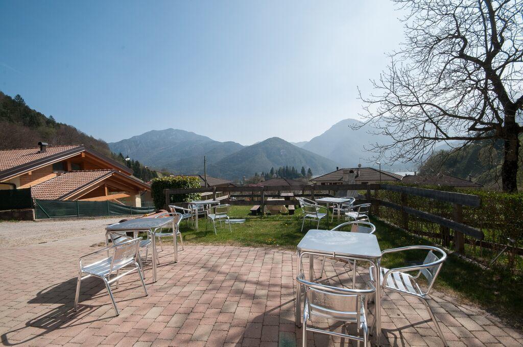 B&B Ledro Affittacamere 메졸라고 외부 사진